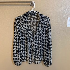 Forever 21 houndstooth blouse